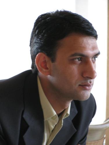 KamranAliKashif's profile picture. Love to serve the Humanity,

My tweets are my own views