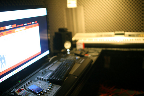 TURBULENCE T.V./ TURBULENCE STUDIOS/ TURBULENCE FILMS/ TURBULENCE RADIO 88.1 FM POWERTALK/ TURBULENCE MAG #WORK 313-645-2990 TO CONTACT US