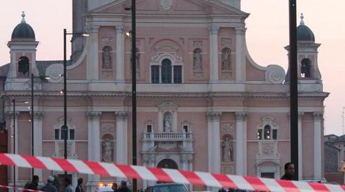 Organizzazione che coordina via web le necessita' riguardanti l'emergenza terremoto. Zona Carpi e provincia