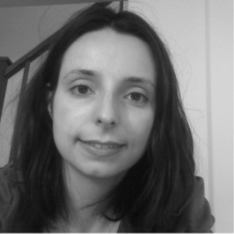 An Internet Marketing Mum/mom who works from home and wants to share some cool tips and advice to others, spread the love!