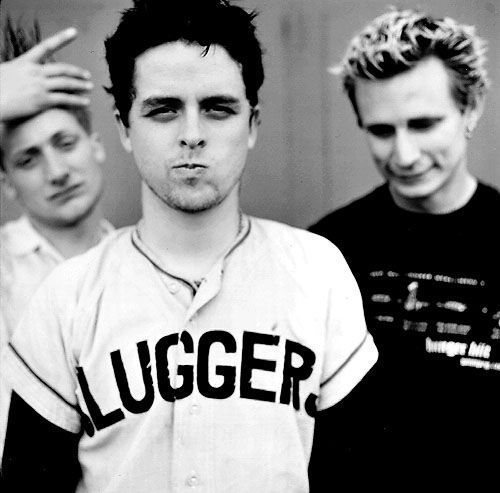 Hechos | Frases | Curiosidades | Cuenta enteramente dedicada a Green Day | #Idiot #GreenDayFamily | Cerrado hasta nuevo aviso.