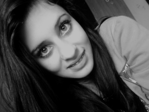 queiss0camila's profile picture. Camila Hudson, 15 anos l Sofro de sérios problemas de ciúmes l Amooor da @UmDiaEuCaso s2