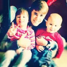 @justinbieber te amo e nunca vou te abandona, se ama ele tbm me siga e seja feliz bj ;*