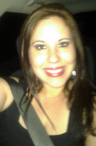 loves to have fun, dance to any kind of dance music and love surrounding myself with good vibe people.
