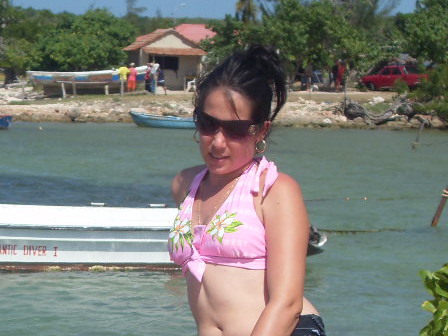 Me gusta Mucho el reggaeton , disfrutar con mis amigas y amigos fanatica de @xtremeflow y soy 100% cubana