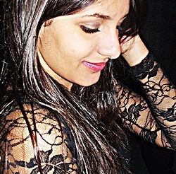 Pratos prediletos incluem música, fotografia, futebol, moda e sorvete. Atrapalhada, ouve de tudo, assiste de tudo... Difícil é escolher o que mais gosta!