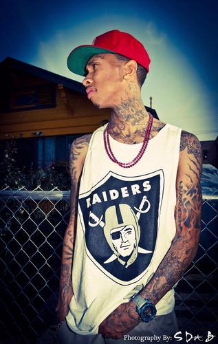 Tambien puedes Suscribirte a mi facebook & yo mismo te agregare :) http://t.co/LVkBHOxoNM
