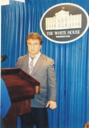 Nabor Reyes Vélez, Periodista, trabajó en C. R. E. Satelital y eventualmente en la TV.