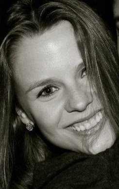 Madrinha do fc : @dandyolliveira...
  meu nome vdd e lorrayne valderramo
 e sou de nova friburgo 
tenho11 meses de fc
