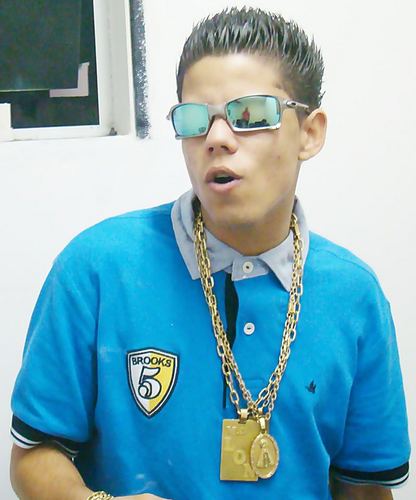 FÃ CLUBE ESPECIALMENTE DEDICADO AO @McLon_oficial ... AIRON DE LIMA SILVA ♥ Dono : @_RATINHOMC