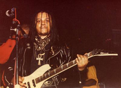 I love playing my guitar!
Wil Harris has performed, or recorded with some of the greatest legends of Funk, Rock, & R&B...
