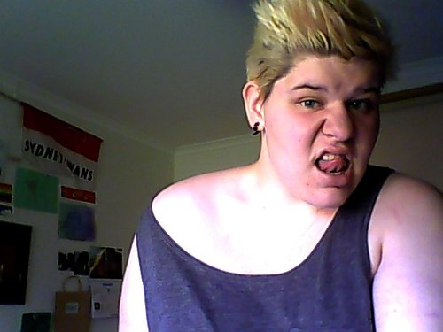 Steph! 15! Australia! Outgoing! Weird! Trans!