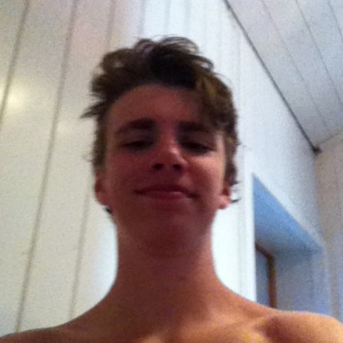 mikkelhansen20's profile picture. følger ALLE