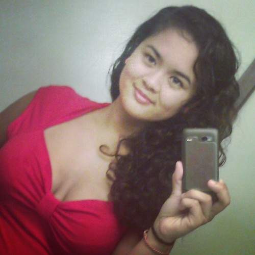 missmonpantera's profile picture. girl with the big curly hair.