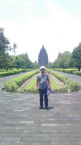 Deny00944385's profile picture. 