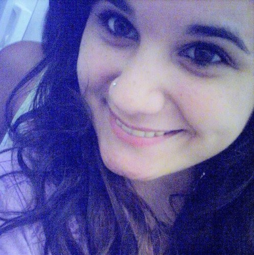 α menininha mulher que sabe oque quer (!)
αquelα que vosê nuncα serα (y)'
pode criticαr, eu sou o que sou, e não vou mudαr *.*