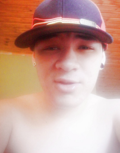 rap music , cone crew , reggae , soja ,   coca- cola , green , doritos , grafite . a foda-se a bio , b+1 ?      . http://t.co/kD24lWK4