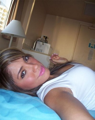 ceycay89's profile picture. 