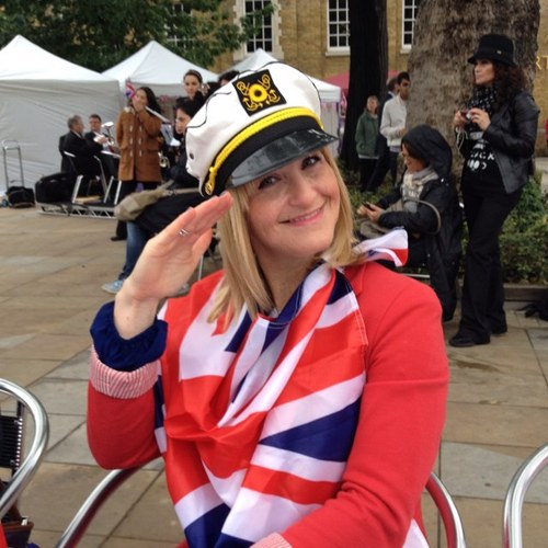 clarecoffster's profile picture. Northerner living in NW3. Happy to observe this Twitter thing.