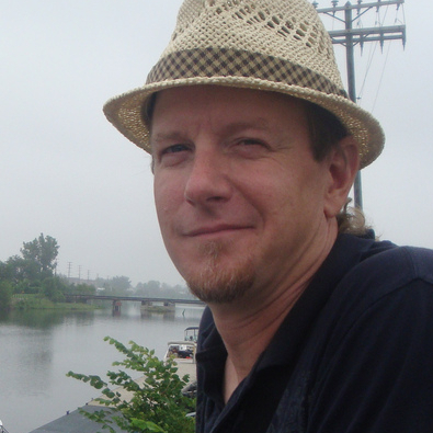 Head of web, mobile, social, and portal for NYU. Bass player. Soccer goalkeeper. Gourmand. Mixologist.