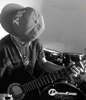 Me perguntam se sou rockeiro, mais não sei responder porque o rock não tem explicação   ' (y)