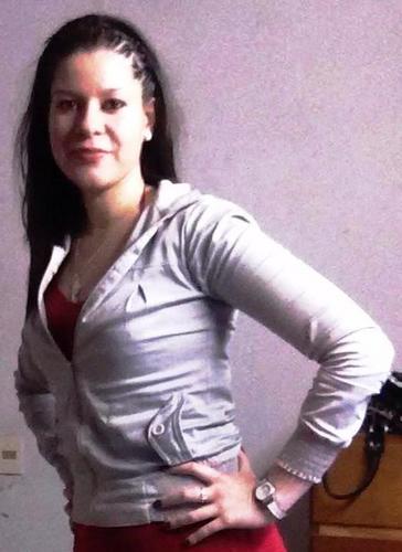 Estudiante de Periodismo U. A. Productora de radio. Amo y vivo para:  Dios, mi hija, mi familia, mi profesión y mis amigos.