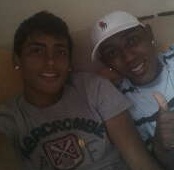 Eu quero mais é curtir seim mi importar com nada . ;D
