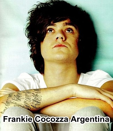 We are two Argentinian Girls who love and support @frankiecocozza, the name of perfection, my hero.
Argentina Love Frankie.