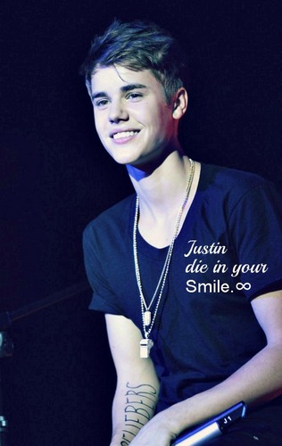 @JustinBieber You changed my life for the better. 9 April 2011 I was there. It 'was the best day of my life. Thanks

#PAPALLINASPACCAICULI ahahahahahahahah!