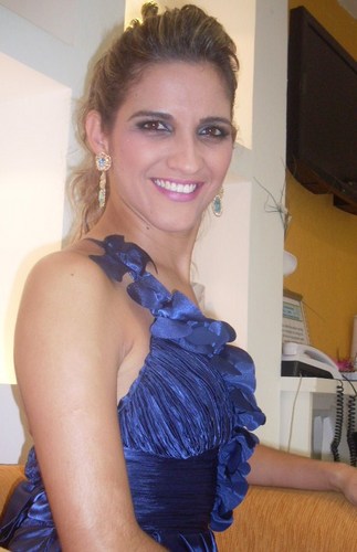 Cada qual sabe amar a seu modo; o modo, pouco importa; o essencial é que saiba amar.