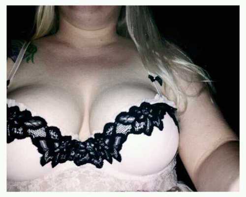 We are a husband and wife team of homemade porn enthusiasts.