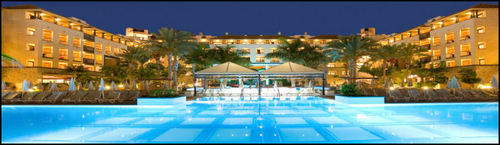 @CostaAdejeGran is not an official page, and is just here to provide information, the official page is @gfhoteles