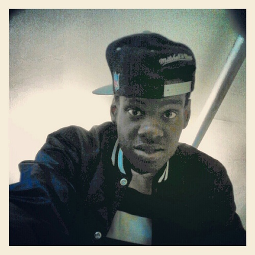 Fb: Ant Makaveli |18|Educated|Wise|A gentleman|Loves music|Down to earth| Rapper| Poet.