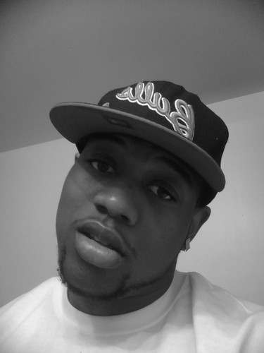 #FLINTSTONE #TRUEMU if she roll a good blunt, you better wife that b¡t©h!!!!