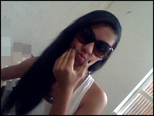 Não ligo que me olhem da cabeça aos pés..porque nunca farão minha cabeça e nunca chegarão aos meus pés.EU SOU EU ;)

ME SIGAO...QUE EU SIGO DE VOLTA