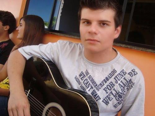 Alguem que sabe amar!! E eu amo a @1texugonegro!!