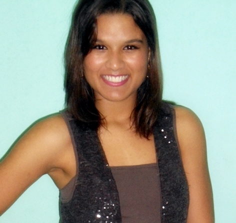 Apenas uma menina que sonha com o melhor, que deseja ter o melhor e almeja ser a melhor !