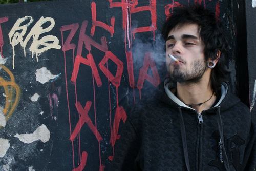 Guitarrista | http://t.co/khD897rUqe