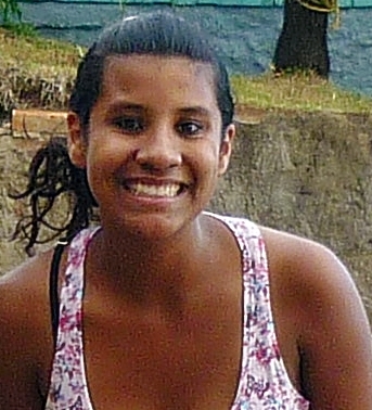 Sou  muito chata,brava,reinenta.
Pode ter certeza que não vou mudar por vc se agrade pelo o que eu sou.(: Tenta a sorte baby;*