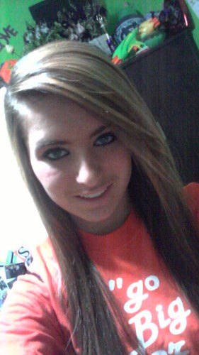 SierraNiles's profile picture. just ask:)