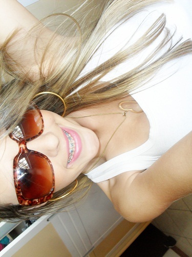 COMIGO QEM QISER ,, CONTRA MIM QEM PUDER NINGUEM SE DESTACÁA POR SER COPIA DE NGM $$