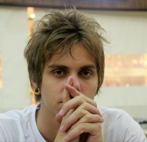 Fc dedicado aos integrantes da banda Replace, tinha a Bio perfeita mais o Caio me chamou pra balada e eu fui 
 é nos Dudes! Dona:@capixabasdopipo @ThomasloveES