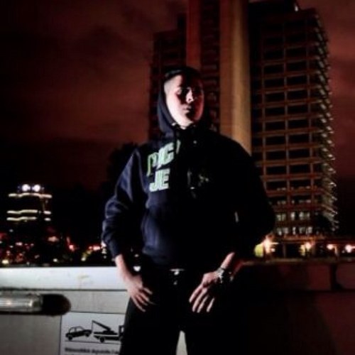 Emek45Original's profile picture. © Herzlich Willkommen auf der Offiziellen Twitter Seite von Emek45 !!!! Folgt ihm über Twitter um auf dem neuesten Stand seiner Musik zu bleiben!