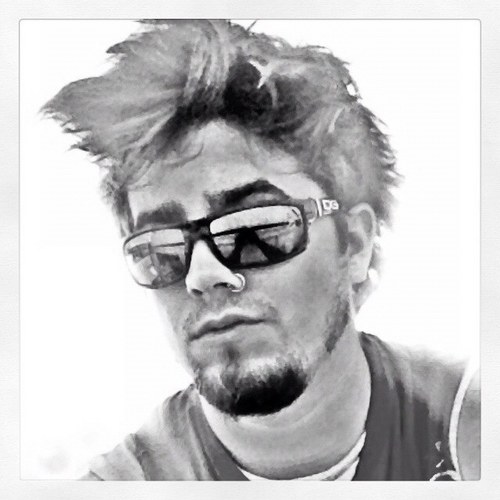 LUTZONATOR's profile picture. 