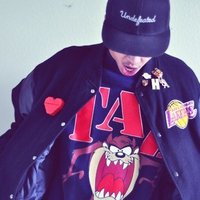 funny (@funnyquotez_) 's Twitter Profile