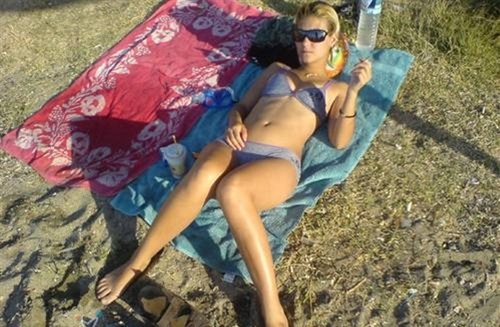 sherriLara2546's profile picture. ed sheeran, if you had a micro pig that could lay golden eggs, what would you name it? P.s I love you xxxxxxxxxxx