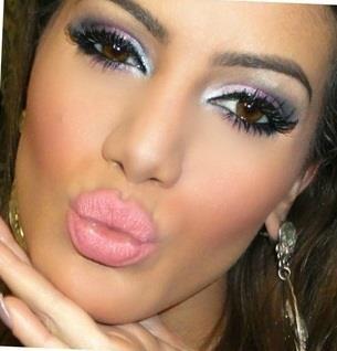 Como não amar MakeUpByCamila? Impossível.
Visitem: http://t.co/sML8O86aWw