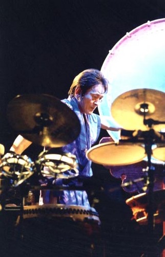 JojiHirota's profile picture. Official Twitter account for Joji Hirota - Composer, Japanese Taiko Drummer, Multi-Percussionist, Shakuhachi Player and Singer