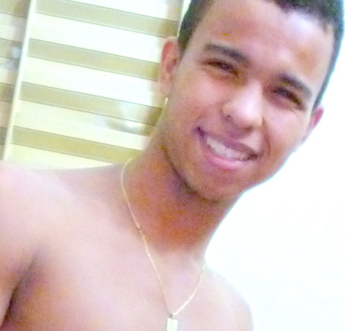 filho de deus que ama sua familia e seu futebol ♥
