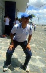 15 anos , Flamenguista , Trezeano , Namorano a Giselle Cardoso e quer saber mais ? segue aew